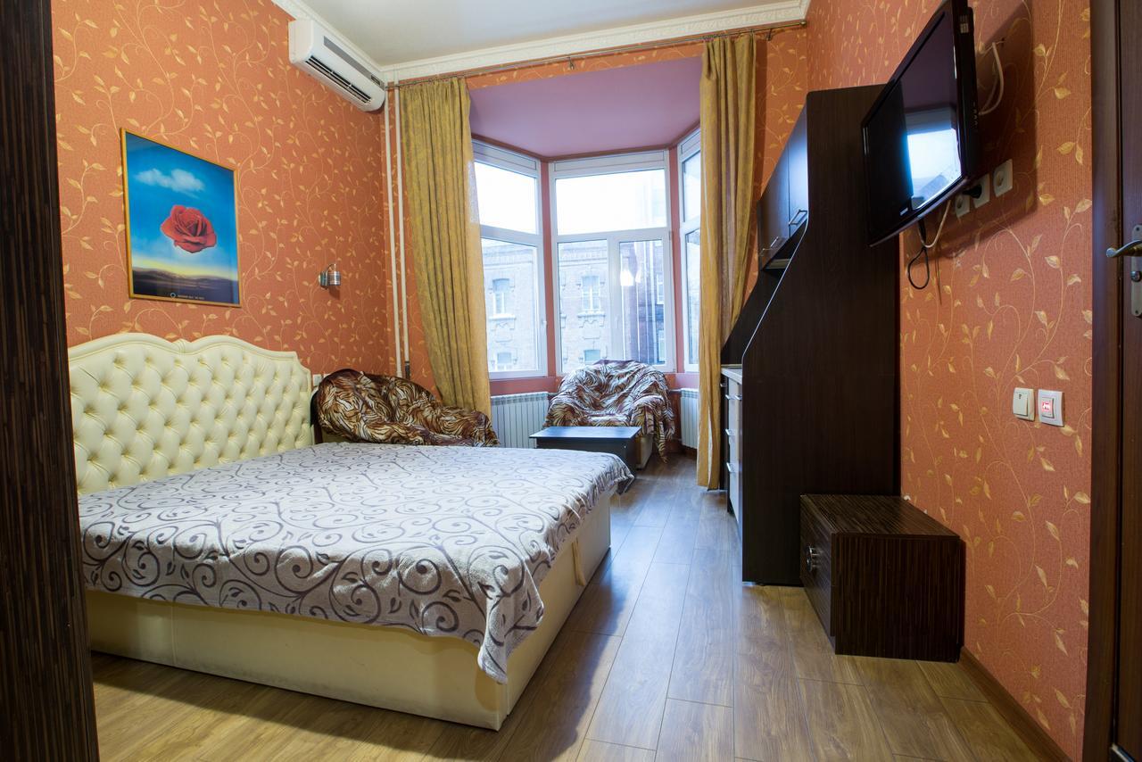 Rymarska Apart Hotel Kharkiv Bagian luar foto